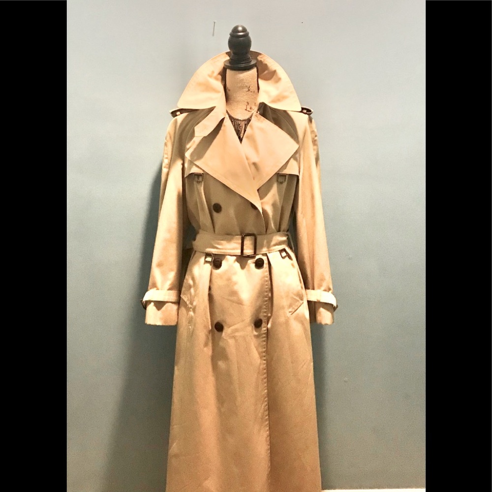 Etienne Aigner classic full length trench coat.